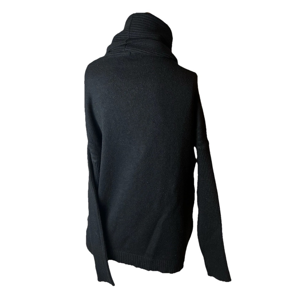 Cyrus Women's Black Rayon Blend Turtleneck Front Pockets Sweater Size S - Picture 3 of 15